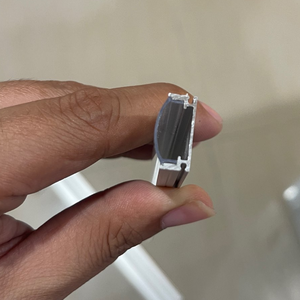 Profilé en aluminium LED noir de Style V/U/YW pour support de canal 5050 3528, couvercle laiteux sous le placard, bande linéaire de barre lumineuse - Product Image 1