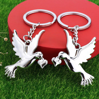 Porte-clés Colombe de la Paix, Cadeau pour Ami, Porte-clés en Métal, Pendentif pour Clés de Voiture et Sac, Porte-clés en Forme de Pigeon, Anneaux Porte-clés Paix, Porte-clés Animal Oiseau