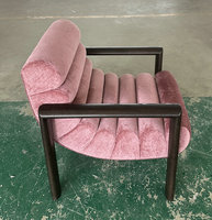 Fauteuil individuel Moontree en bois massif pour salon, moderne, rembourré en tissu velours rose, avec dossier et accoudoirs