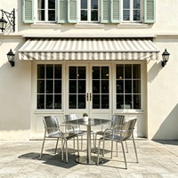 Ensemble de table et chaises de salon d'extérieur minimaliste moderne en acier inoxydable, mobilier d'extérieur