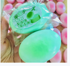 ของเล่นบีบคลายเครียดแบบสี่สีขนาดเล็ก รูปทรงชีส เนื้อนุ่มเด้งคืนรูป ขายส่ง นำเข้าจากต่างประเทศ - Product Image 5