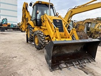 Chargeuse-pelleteuse JCB 3CX d'occasion prête à l'emploi, faible nombre d'heures, à vendre