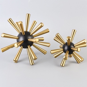Ornement moderne créatif en résine d'oursin étoile épine en métal déco pour <span class=keywords><strong>maison</strong></span> salon modèle <span class=keywords><strong>maison</strong></span> hôtel sculpture enduite - Product Image 1