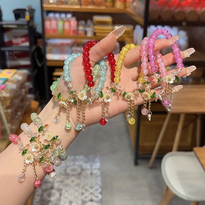 Las 10 mejores pulseras de margaritas con cuentas y dijes de flores coloridas chapadas en oro al por mayor, hechas a mano con cristales de la suerte para niños y mujeres, ideales para fiestas. - Product Image 4