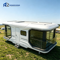 Capsule spatiale préfabriquée, maison mobile légère en structure acier pour complexe hôtelier, camping, gîte ou kiosque.