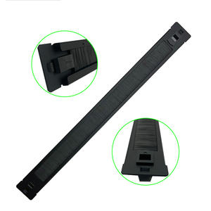 Armoire industrielle de 19 pouces 1U-42U avec panneau vierge de <span class=keywords><strong>brosse</strong></span> à poils UL94-V2 carte jaune Rack gestionnaire de câbles plaque aveugle - Product Image 1