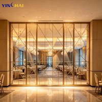 Paravents en verre et acier inoxydable sur mesure YINGHAI pour hôtels, salles de banquet, halls d'accueil et décoration intérieure commerciale