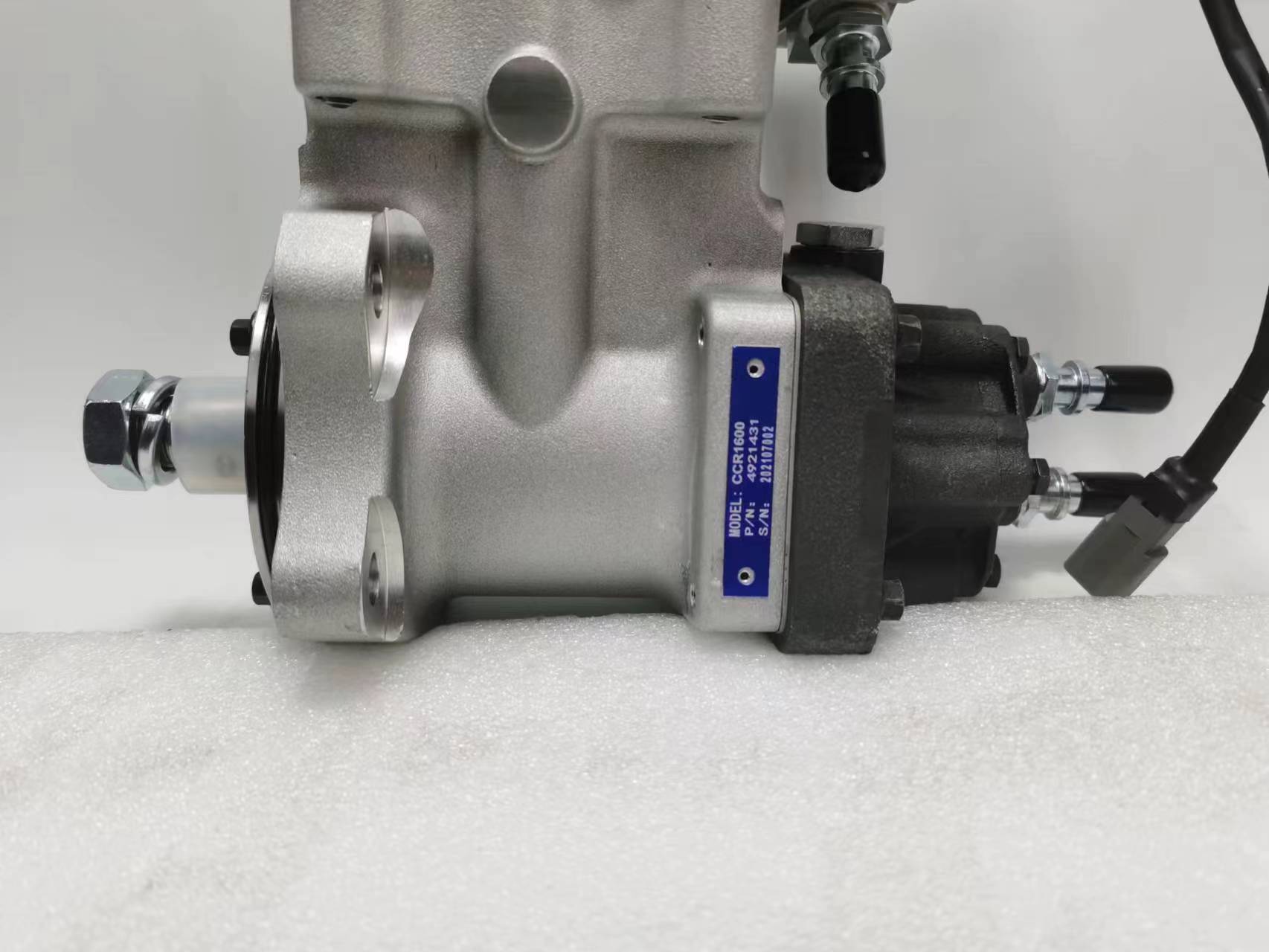 NEW Fuel injection pump 3973228 4921431 for Cummins Isle 9.5  L8.9 G8.3 6C8.3 QSC8.3 CM554  common rail pump 3973228 4921431