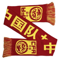 Op maat gemaakte premium custom fashion acryl gebreide sjaal voetbalclub fansjaal unisex outdoor sport gebreide sjaal met kwastjes