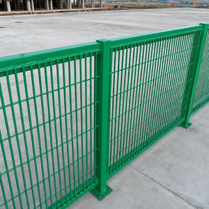 سياج مضاد للتسلق 358 سميك مقاوم للتعفن ومتين للاستخدام الخارجي في المزارع والملاعب والساحات بسعر مناسب - Product Image 1