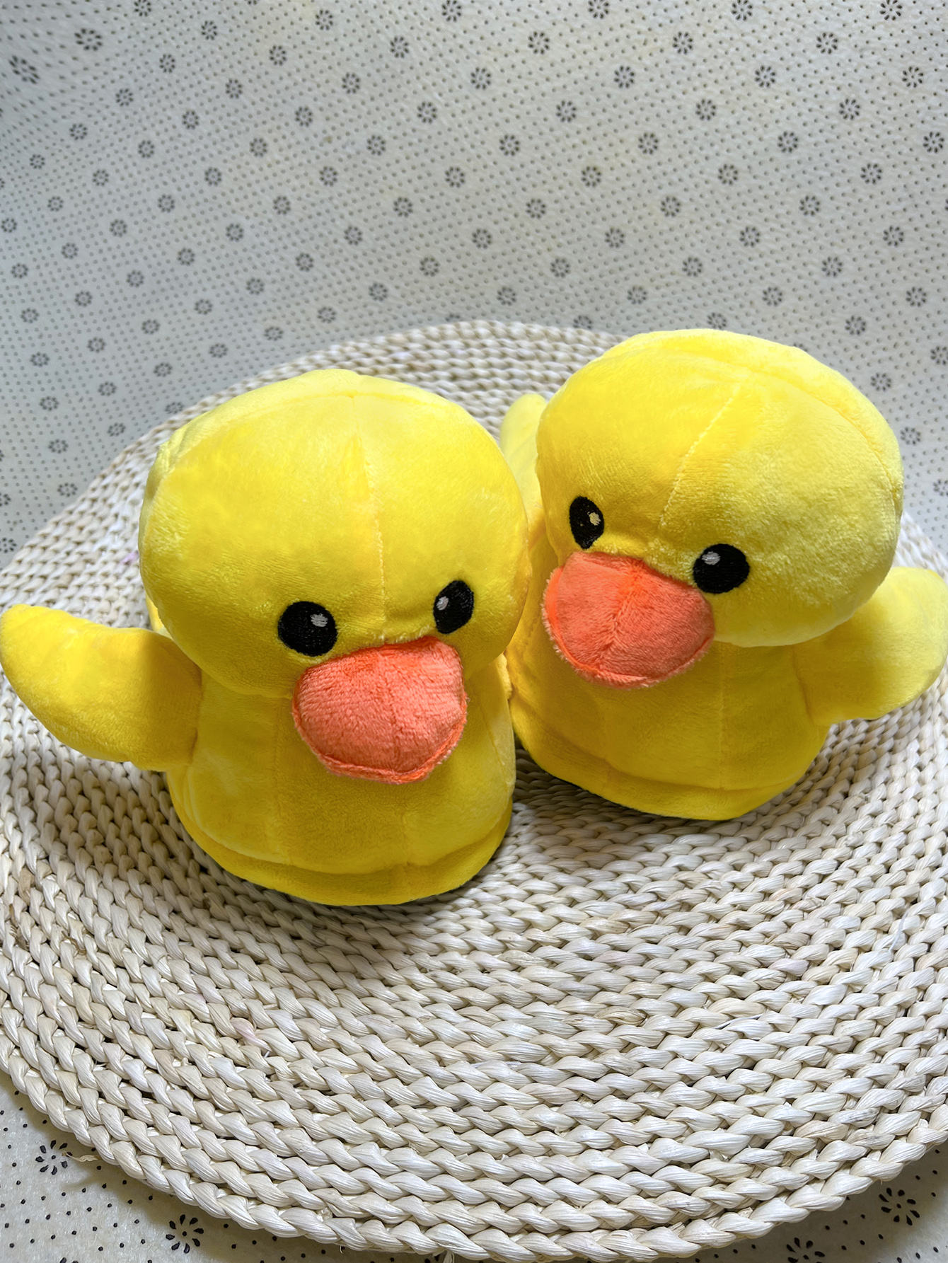 สีเหลือง