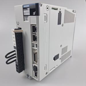 Yas-kawa SGDXS-5R5A40A8002-X (Sigma-X) Servopack Trifásico de 400 V, 5.5 kW / 14.2 A, MECHATROLINK-III/IV, 100 Mbit/s - Product Image 2