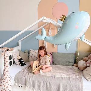 Palloncino in Foil <span class=keywords><strong>a</strong></span> Forma <span class=keywords><strong>di</strong></span> Balena con Corona, Ideale per Compleanni, Matrimoni, Tema Oceano e Decorazioni per Feste Baby Shower - Product Image 1
