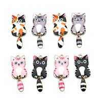 Breloques chat en émail Kawaii mignonnes avec queue mobile, pendentifs chaton plaqués or pour la fabrication de bijoux et de porte-clés DIY