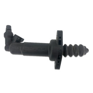 Cylindres d'embrayage et de frein en plastique adaptés Haima 2 Cupid et M3 MA10-41-920M1-C, cylindres maîtres - Product Image 1