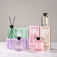 Diffuseur de parfum sans flamme personnalisable en verre de 180 ml avec bâtonnets diffuseurs noirs et boîte cadeau imprimée pour la maison