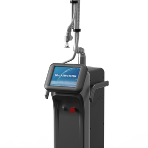 Macchina Laser frazionaria CO2 & RF per la pelle che stringe & attrezzatura <span class=keywords><strong>estetica</strong></span> di bellezza di rimozione della cicatrice per il trattamento del Laser del fronte - Product Image 1