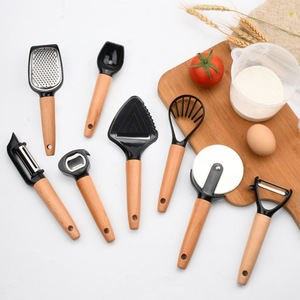 Ensemble d'ustensiles de cuisine en acier inoxydable pour la maison, indispensable en cuisine : éplucheur rotatif, ouvre-bouteille, coupe-<span class=keywords><strong>pizza</strong></span>, <span class=keywords><strong>pelle</strong></span> à <span class=keywords><strong>pizza</strong></span> - Product Image 3