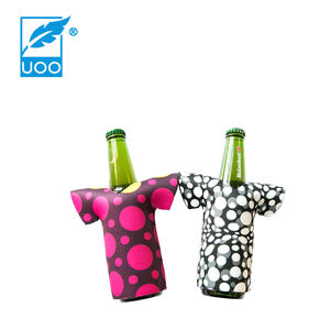 UOO Custom High Quality Neoprene T-Shirt Can <b>Cooler</b> <b>Bag</b> Durable Cartoon Design Directly From China - Product Image 4