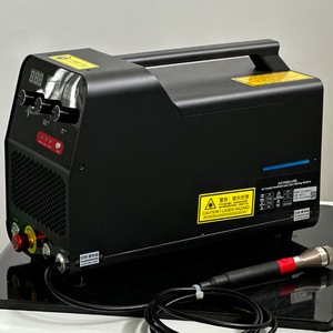 Meilleure vente 2026 – Prix usine – Machine de soudage laser portable mini 600W à refroidissement par air – Machine de soudage laser portable légère - Product Image 3