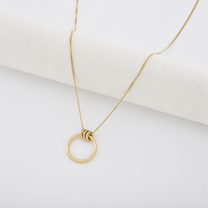 Colgante de collar circular minimalista de galvanoplastia de oro de 24 quilates - Product Image 2