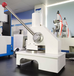 ตัวอย่างกระดาษแข็ง LIYI พร้อมคู่มือการใช้งาน เครื่องตัดกระดาษวงกลมแบบวงโค้ง วัดปริมาณและน้ำหนัก GSM - Product Image 6