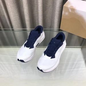 Chaussures de sport de marche rétro de luxe de haute qualité avec semelles épaisses et amorties et un design léger avec logo de marque - Product Image 5