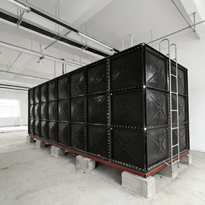 Serbatoio d'acqua sezionale in acciaio smaltato assemblato LIDA con motore, produttività 2000L/ora, per addolcimento e osmosi inversa per l'approvvigionamento idrico - Product Image 1