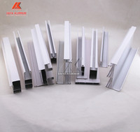 Matériau de construction Revêtement en poudre blanc articles en extrusion Fenêtre coulissante Profilé de fenêtre et de porte en aluminium en Gambie