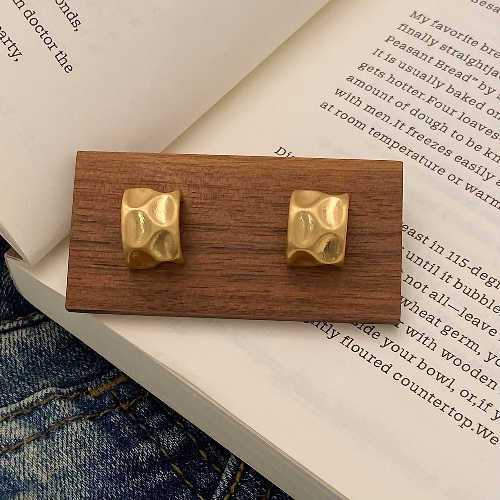 A-945 gold Textured Brushed Earrings