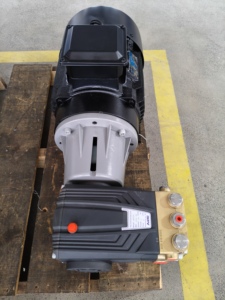 Nettoyeur Ultra Haute Pression 200 bar/2900 psi 30 l/min 8 CV Pompe à piston en laiton Nouvelle Génération à Haut Débit pour Nettoyage à l'Eau Froide - Product Image 3