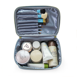 Bolsa de maquillaje de franela de lujo para mujer al por mayor, bolsa de cosméticos de terciopelo personalizada de gran capacidad, logotipo personalizado - Product Image 3