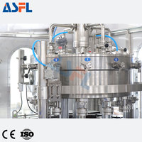 Ligne de remplissage de canettes en aluminium pour jus/soda/bière/cola à petite échelle, à entraînement électrique, pour ligne de mise en conserve de boissons gazeuses
