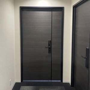 Portes d'entrée en bois élégantes et simples, adaptées aux appartements modernes, portes mère-enfant personnalisées et en gros - Product Image 4