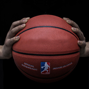 Balón de Baloncesto Profesional para Interior y Exterior, Tamaño 5, 6, <span class=keywords><strong>7</strong></span>, Absorbente de Humedad, PU, para Cancha de Cemento, Grabado - Product Image 1