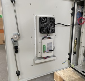 Gabinete para Baterías de Litio para Exteriores, Metálico, Impermeable y a Prueba de Polvo IP65, 12u 15u 18u, con Aire Acondicionado, LAB-SA, Gabinete IP65 LAB-S - Product Image 2