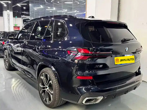BMW X5 XDrive40Li 2024 Usado, SUV de Lujo con Exterior Negro, Interior Rojo, Volante a la Izquierda, Asientos de Cuero, Cámara Trasera - Product Image 5