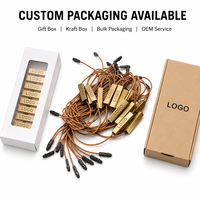 Étiquettes suspendues et étiquettes de prix personnalisables en polyester avec logo en relief, attaches à boucle avec cordon pour vêtements, chaussures, sacs, casquettes