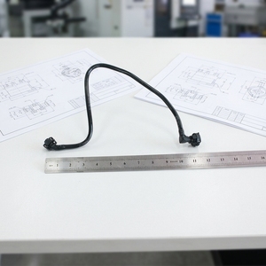 Tuyau de respiration du liquide de refroidissement moteur 4M0121081CT, directement de l'usine, pour Audi Q7 4M Q8 2016-2024 3.0T, Tuyau de trop-plein du réservoir 4M0 <span class=keywords><strong>121</strong></span> 081 CT - Product Image 3