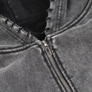 Venta al por mayor de ropa de calle de peso pesado personalizado lavado ácido cortar y coser sudaderas con capucha de los hombres a rayas desgastado Rip doble cremallera recortada Sudadera con capucha - Product Image 3