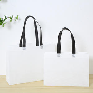 Sac en tissu non tissé avec logo personnalisé, sac de shopping coloré et respectueux de l'environnement, sac personnalisé pour la publicité et la promotion - Product Image 1