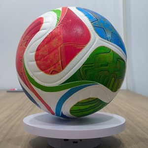 Ballon <span class=keywords><strong>de</strong></span> football taille 5 avec emballage personnalisé OEM, logo personnalisé pour <span class=keywords><strong>cadeau</strong></span> <span class=keywords><strong>de</strong></span> vacances, vente au détail - Product Image 1