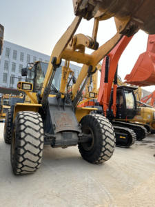 Komatsu รถตัก W470 W360 W320, รถตักดินนำเข้ามาใช้ประสิทธิภาพที่ดีเยี่ยมความคล่องแคล่วง่ายเครื่องยนต์กระปุกเกียร์ไฮดรอลิกของ Kawasaki - Product Image 2