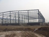 Entrepôt préfabriqué en structure légère en acier sur mesure en Chine avec services de soudage de la part d'une usine de structures en acier