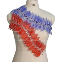 Appliques en fil métallique 3D faites à la main, ornées de strass colorés, de feuilles et de perles de cristal, pour robes de mariée et de bal