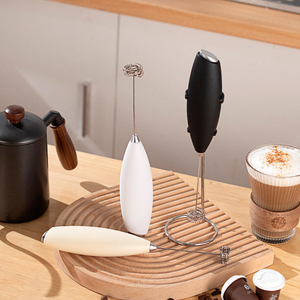 Mousseur à lait portatif, batteur à café avec support, fonctionne avec 2 piles AA, fouet en acier inoxydable, mélangeur de poudre protéinée - Product Image 4