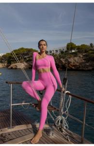 ชุดออกกำลังกายลายคลื่นแบบสแกลลอป แขนยาว เสื้อครอปเปิดหลังแบบอสมมาตร กางเกงเอวสูง สำหรับผู้หญิง เหมาะสำหรับฟิตเนสและโยคะ - Product Image 6