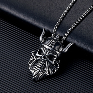 Collana in Acciaio Inossidabile, Ciondolo Vintage a Forma di Dio della Guerra, Collana da Uomo Trendy in Acciaio al Titanio con Motivo Diavolo - Product Image 3