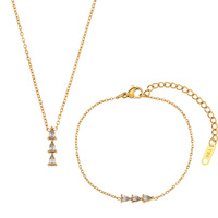 Collier minimaliste JY avec pendentif goutte d'eau en cristal et zircon, plaqué or 18 carats, en acier inoxydable