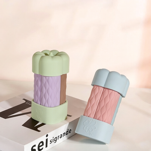 Nouvel ensemble de bouteilles en silicone 4-en-1 format voyage pour <span class=keywords><strong>shampoing</strong></span>, gel douche, après-<span class=keywords><strong>shampoing</strong></span> et lotion – Bouteilles vides portables - Product Image 1